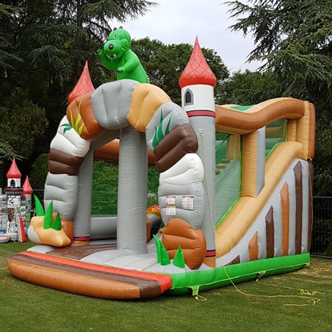 Château dragon gonflable